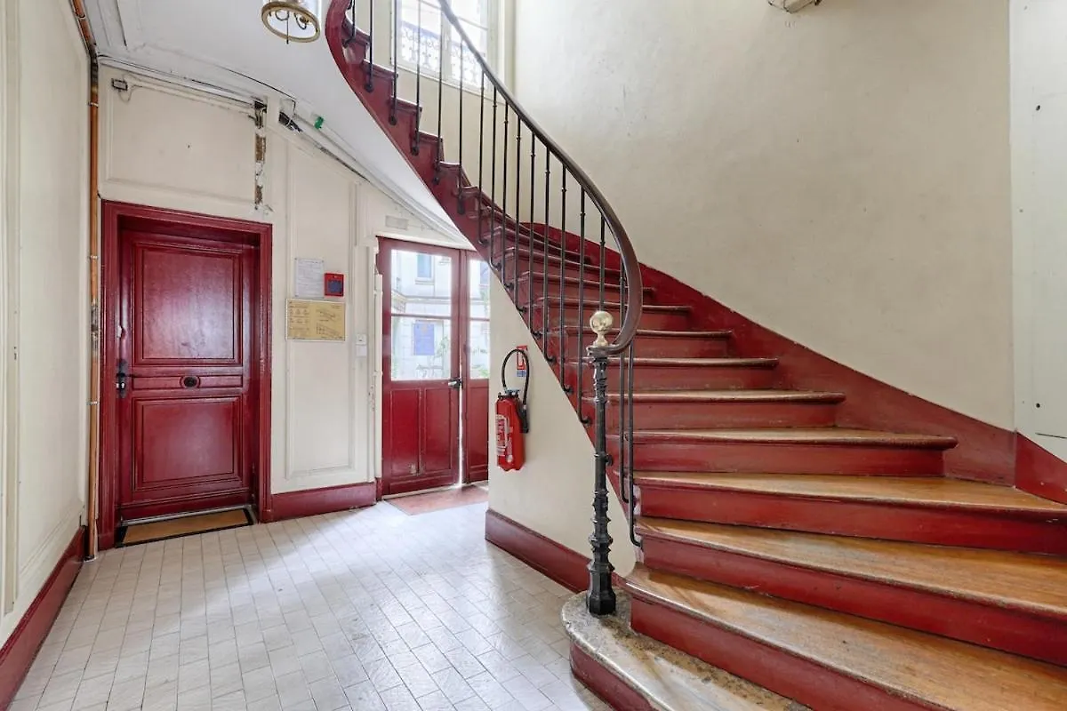 Montmartre Seveste II Beautiful 2Br Apartment Paris 0*,